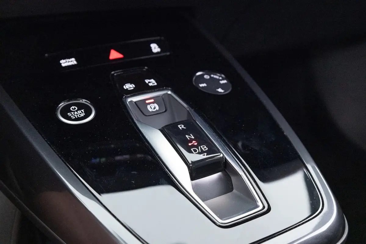 50 quattro S edition 77 kWh | Half LEDER | ECC | NAVI | CAMERA | Stoelverwarming | SOH: 88,8% |