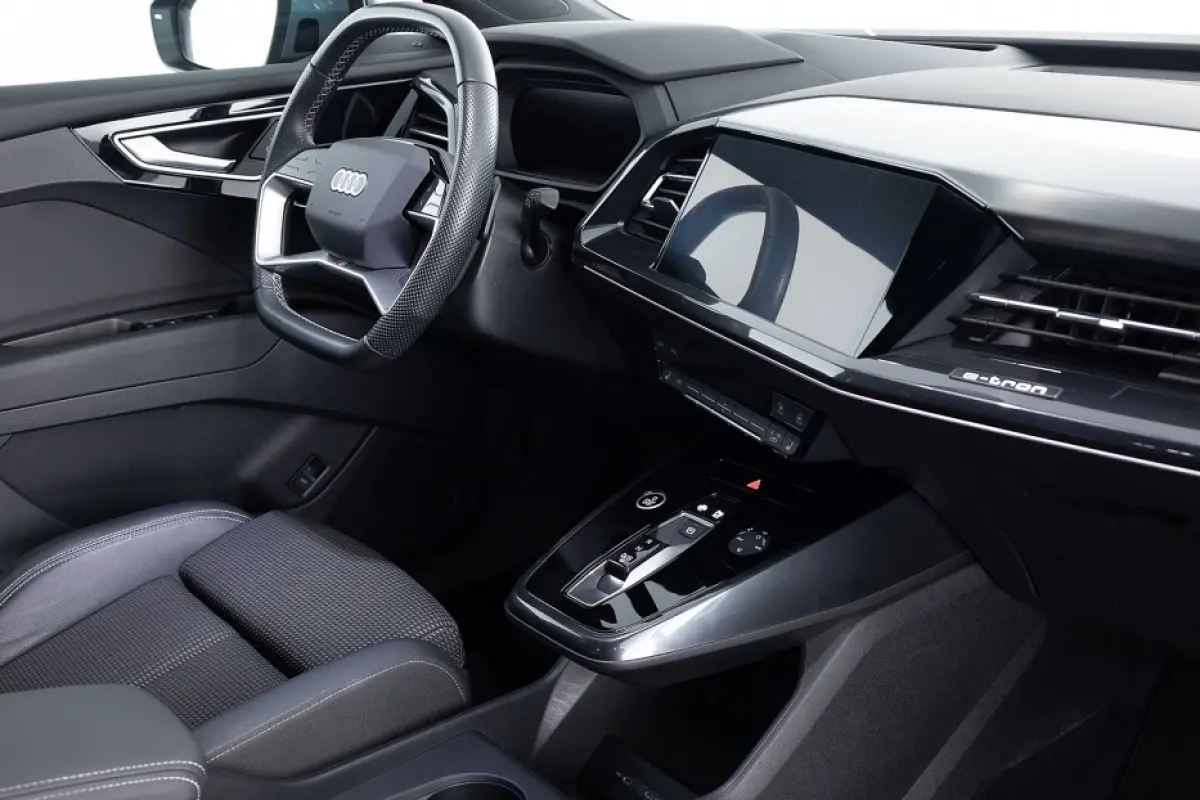 50 quattro S edition 77 kWh | Half LEDER | ECC | NAVI | CAMERA | Stoelverwarming | SOH: 88,8% |