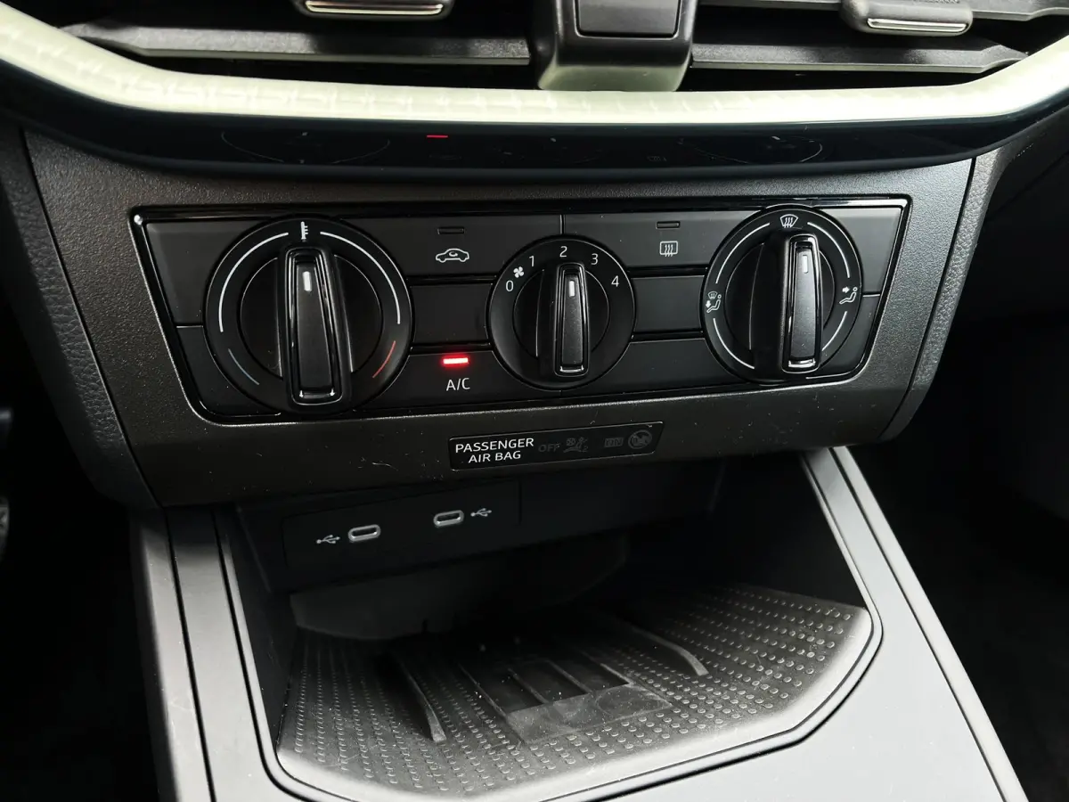 1.0 EcoTSI 95pk Style | Cruise Control | Airco