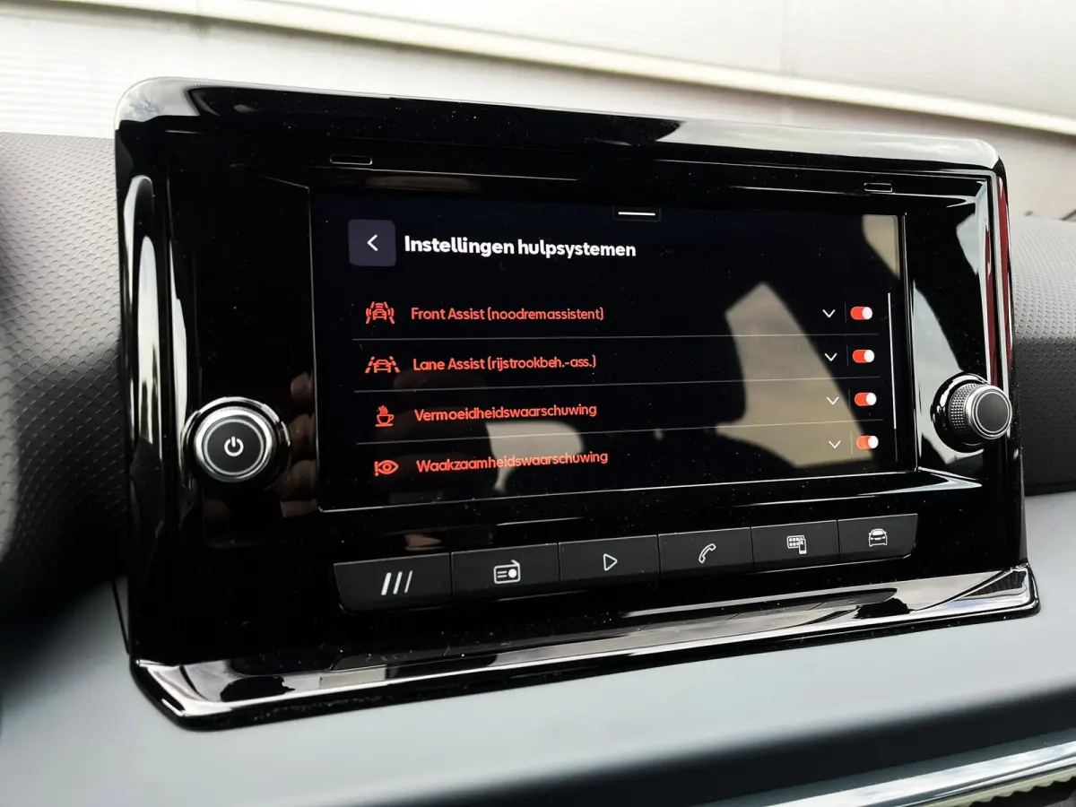 1.0 EcoTSI 95pk Style | Cruise Control | Airco