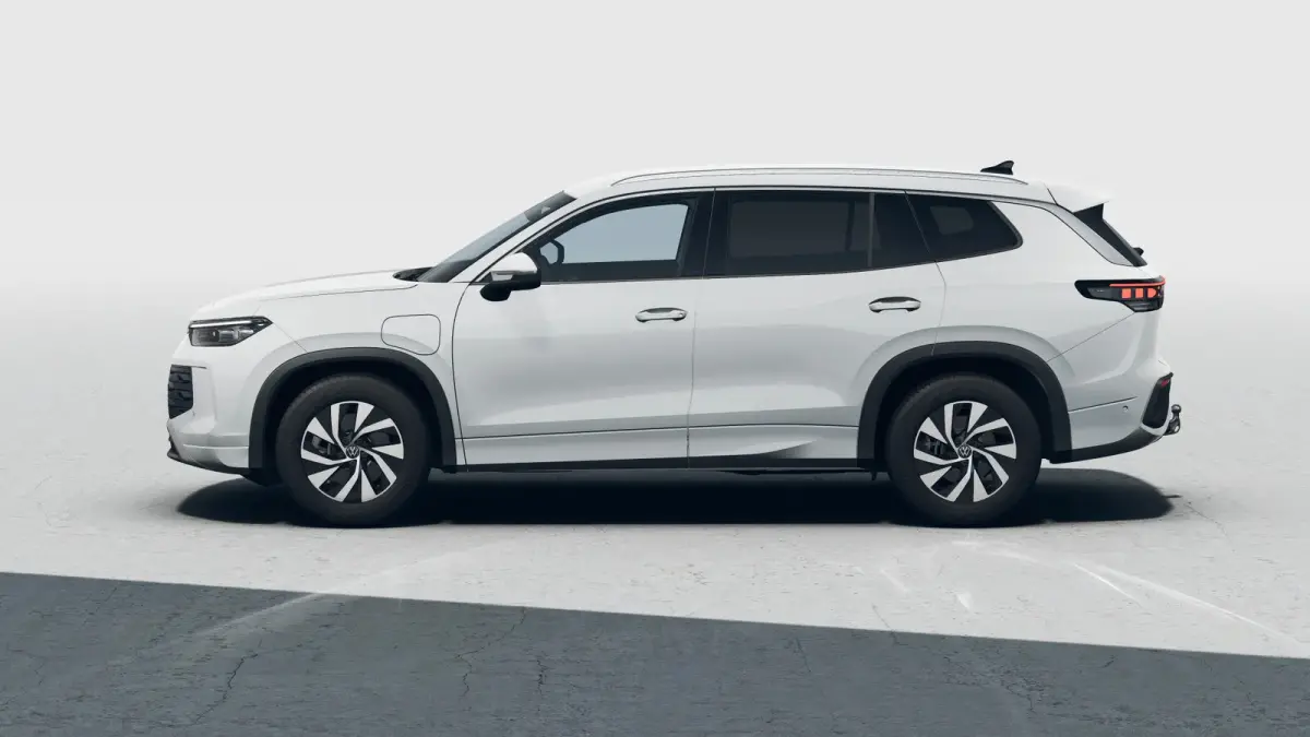 Life Edition | 'App-Connect' draadloze smartphone integratie | Automatische afstandsregeling (Adaptive Cruise Control) | Buitenspiegels elektrisch instel-, verwarm- en inklapbaar