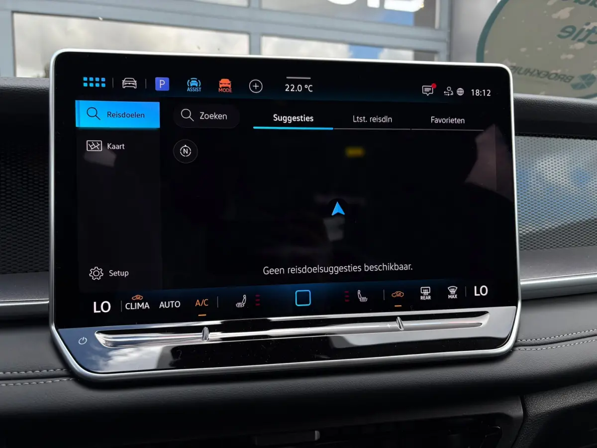 Life Edition | 'App-Connect' draadloze smartphone integratie | Automatische afstandsregeling (Adaptive Cruise Control) | Buitenspiegels elektrisch instel-, verwarm- en inklapbaar