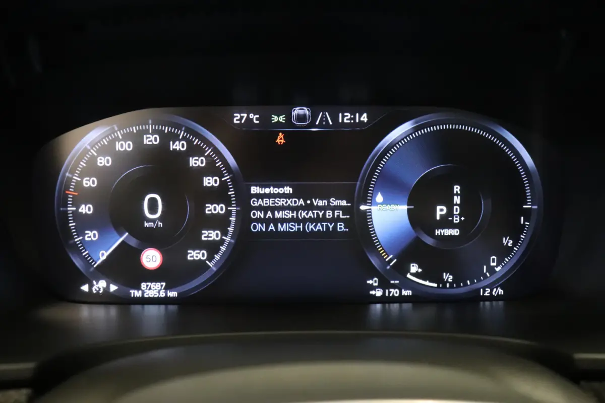 2.0 T8 AWD R-Design 391PK | Pano | H&K Audio | Head Up | Memory | €31.900,- Incl. BTW.