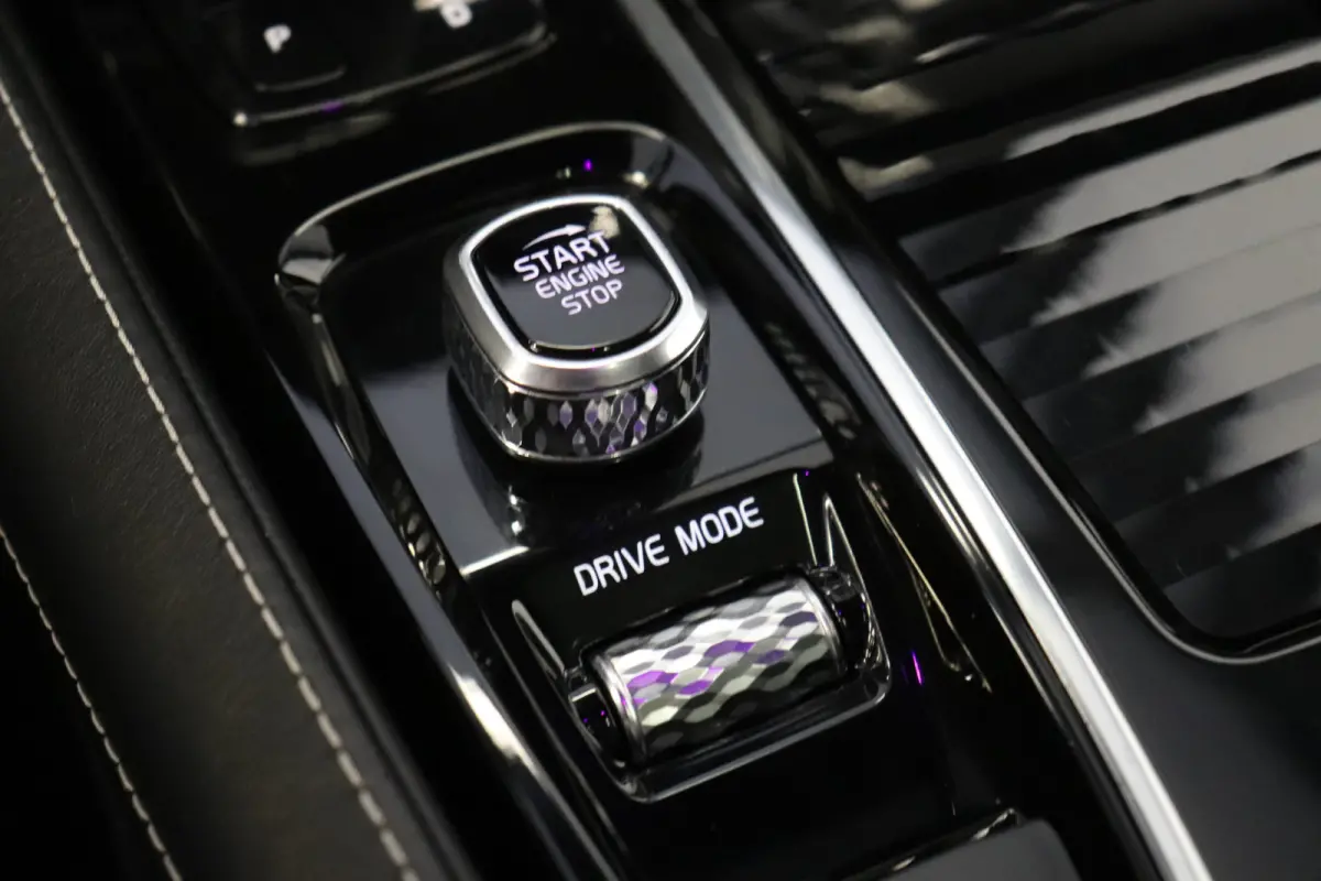 2.0 T8 AWD R-Design 391PK | Pano | H&K Audio | Head Up | Memory | €31.900,- Incl. BTW.