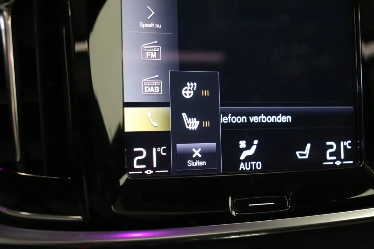 2.0 T8 AWD R-Design 391PK | Pano | H&K Audio | Head Up | Memory | €31.900,- Incl. BTW.
