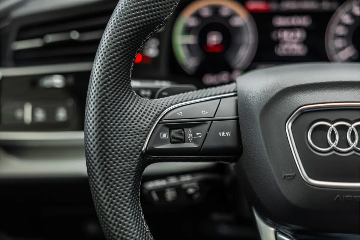60 TFSI e S-Line Competition | Panorama | B&O | Matrix Laser LED | 360 Camera | RS Zetels | Elek trekhaak | ACC | Stoelverwarming V+A | Keyless | MY2026 | Fabrieksgarantie