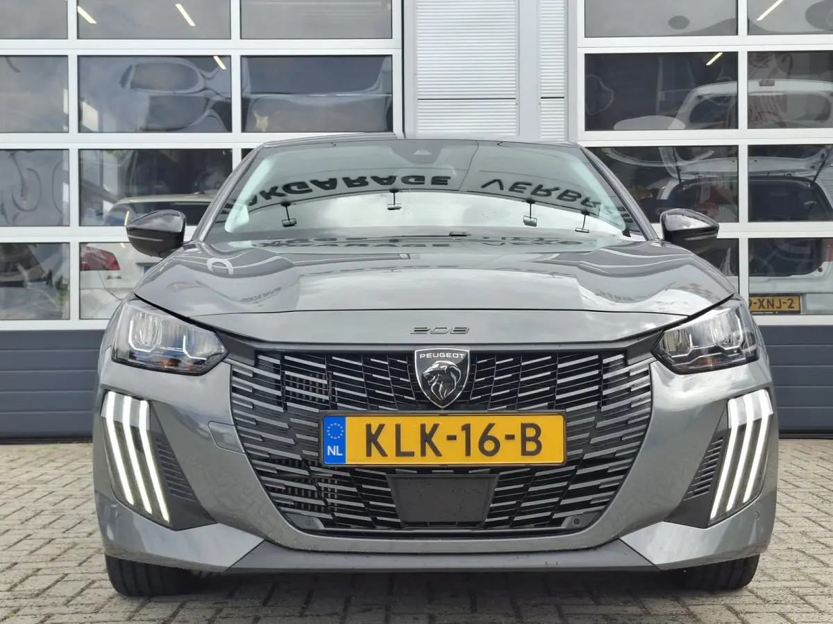 1.2 Hybrid 110 e-DCS6 Allure | Android/Apple Carplay | LM Velgen 16" | Cruise Control | Kunstleder/Stoffen Bekleding | LED Koplampen | Airco |