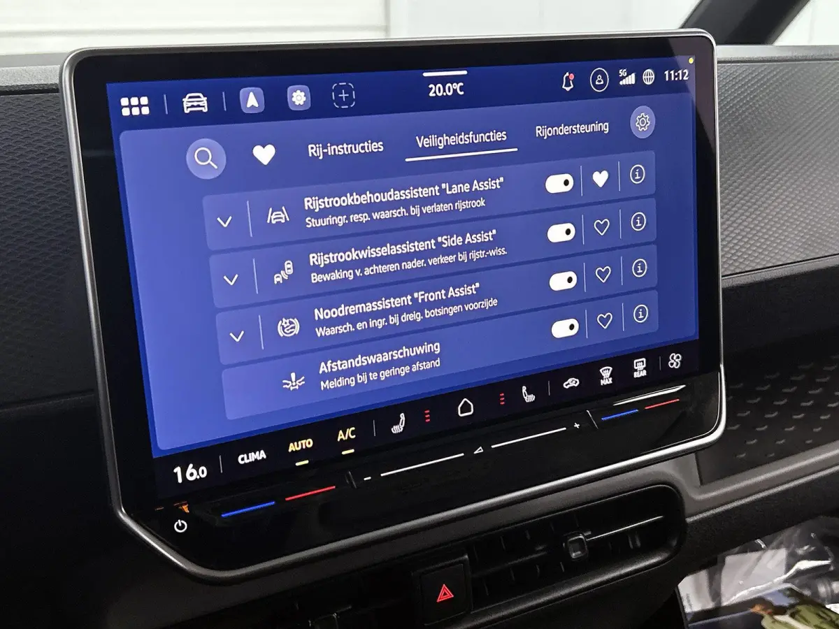 Bulli Limited Edition 286PK | Climatric Airco | Trekhaak | Stoelverwarming | Draadloos Apple Carplay/ Android Auto | DAB+ | Achteruitrijcamera inclusief 360 graden | Diefstalalarm | Navigati
