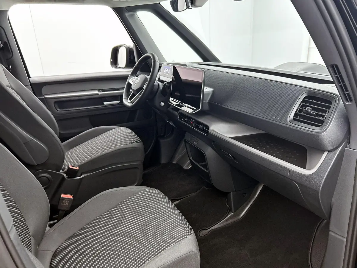 Bulli Limited Edition 286PK | Climatric Airco | Trekhaak | Stoelverwarming | Draadloos Apple Carplay/ Android Auto | DAB+ | Achteruitrijcamera inclusief 360 graden | Diefstalalarm | Navigati