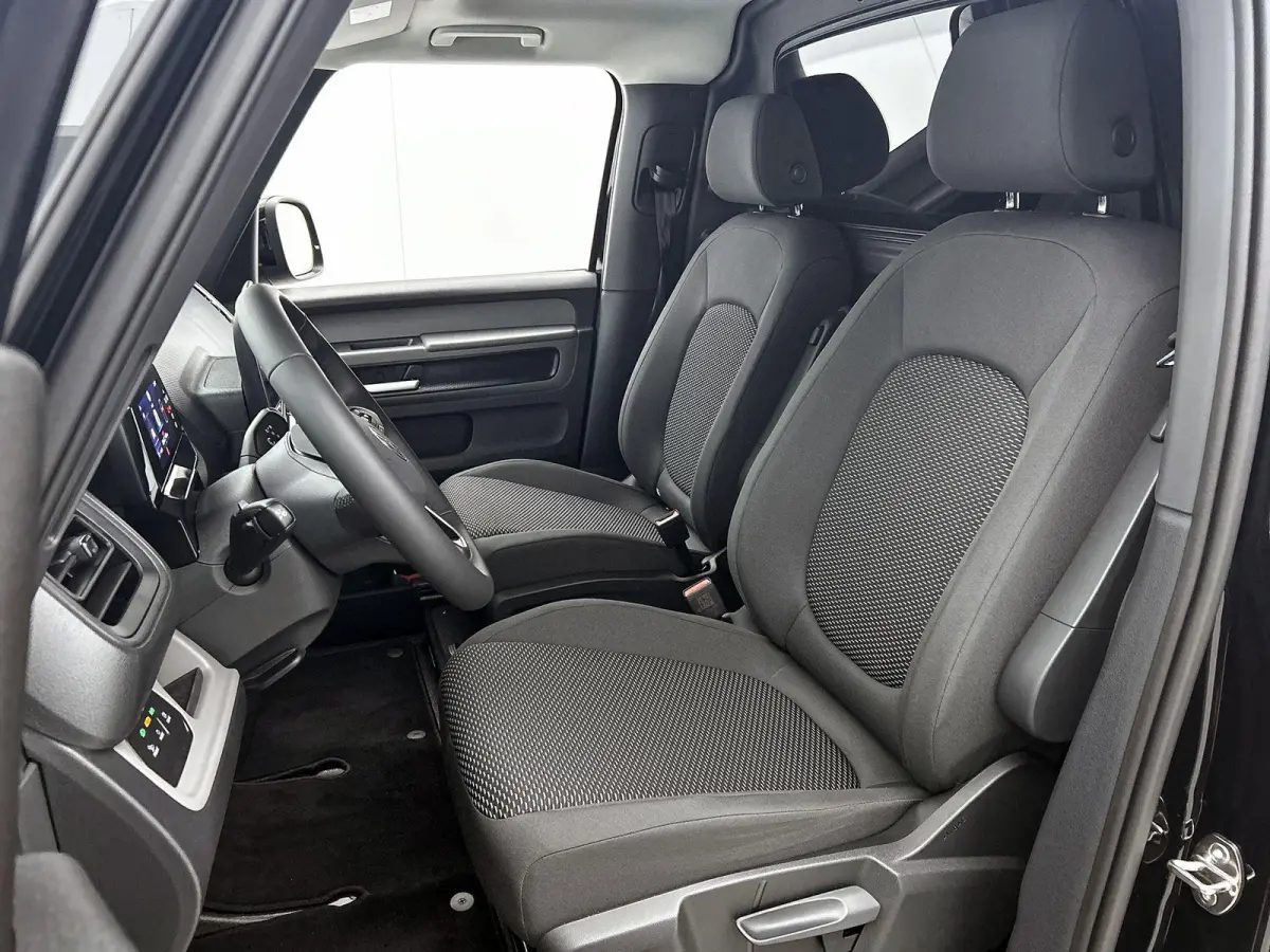 Bulli Limited Edition 286PK | Climatric Airco | Trekhaak | Stoelverwarming | Draadloos Apple Carplay/ Android Auto | DAB+ | Achteruitrijcamera inclusief 360 graden | Diefstalalarm | Navigati