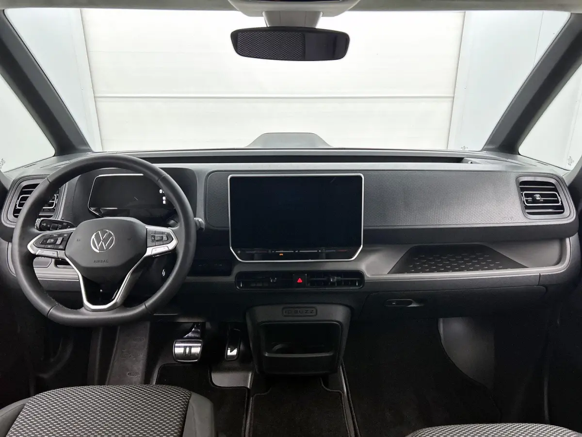 Bulli Limited Edition 286PK | Climatric Airco | Trekhaak | Stoelverwarming | Draadloos Apple Carplay/ Android Auto | DAB+ | Achteruitrijcamera inclusief 360 graden | Diefstalalarm | Navigati