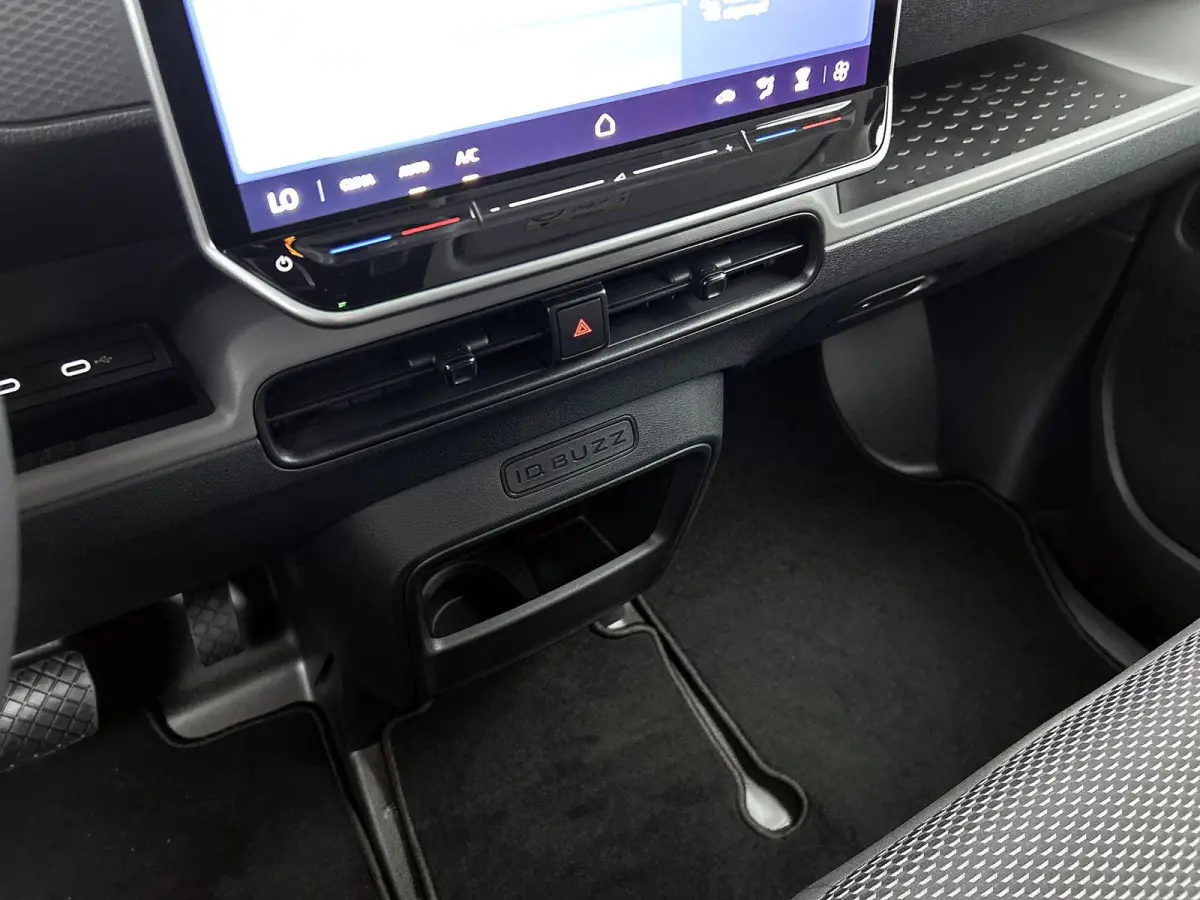 Economy Limited Edition 190PK | Navigatie | Airco | Trekhaak | Multifunctioneel stuur | Adaptive cruise control | Achteruitrijcamera | DAB+ |