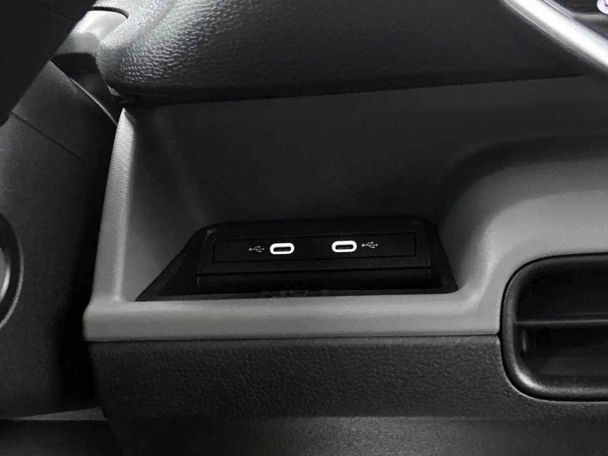 Economy Limited Edition 190PK | Navigatie | Airco | Trekhaak | Multifunctioneel stuur | Adaptive cruise control | Achteruitrijcamera | DAB+ |
