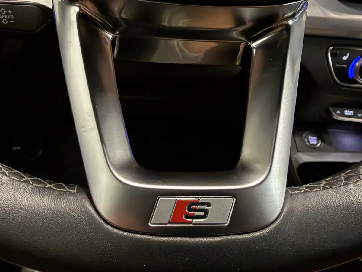 55 TFSI e quattro S-Line BLACK RS-LEER/HEAD-UP/TREKHAAK/20"/CAMERA/SOH 90%/SFEER/CARPLAY/MATRIX/KEYLESS/BLACK-OPTIC PLUS/3X S-LINE/AUDI DEALER HISTORIE
