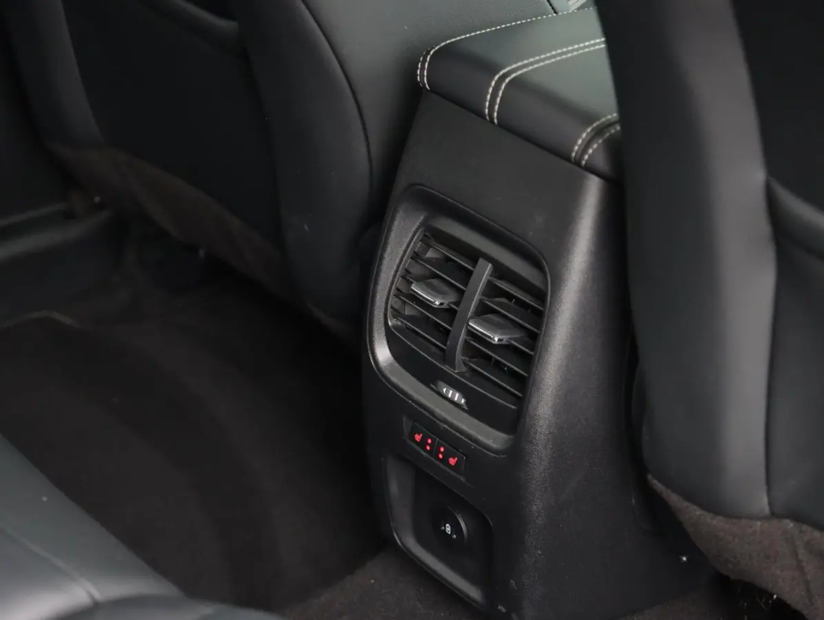 2.5 PHEV 225PK Vignale | trekhaak | 20inch | SOH 86%