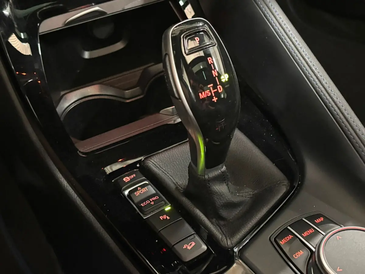 M35i High Executive Pano H&K Cruise Navi Alcantara