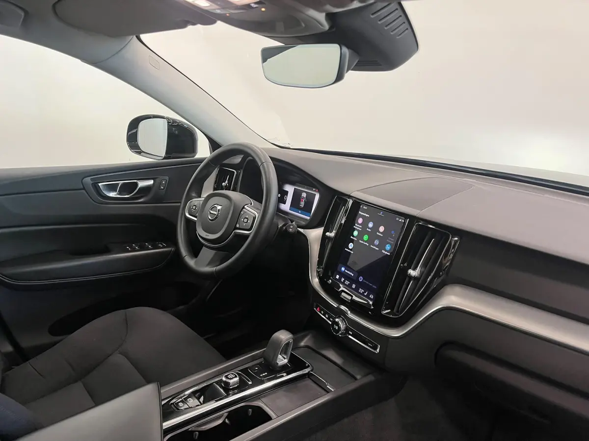 2.0 T6 Plug-in hybrid AWD Core Bright DEMO! Panoramadak Airco ECC PDC VA+Camera Full LED Elektrische achterklep Cruise Control Winter Pack