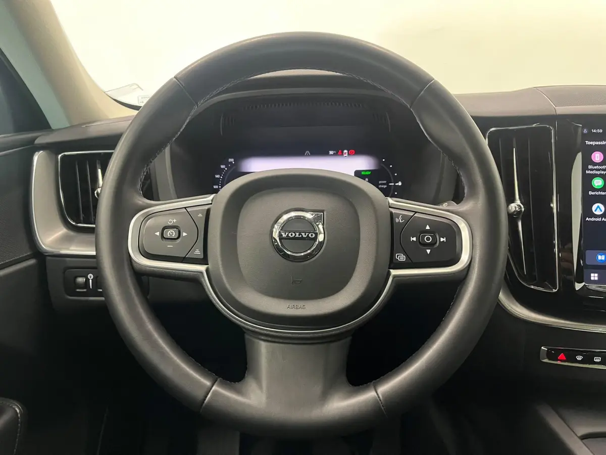 2.0 T6 Plug-in hybrid AWD Core Bright DEMO! Panoramadak Airco ECC PDC VA+Camera Full LED Elektrische achterklep Cruise Control Winter Pack