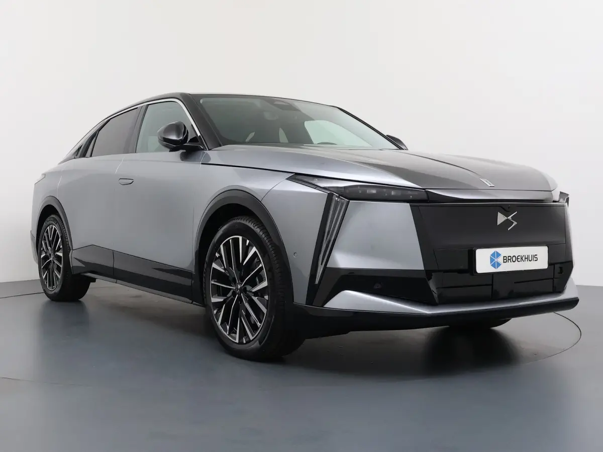Pallas Black Edition | Proximity Keyless Entry