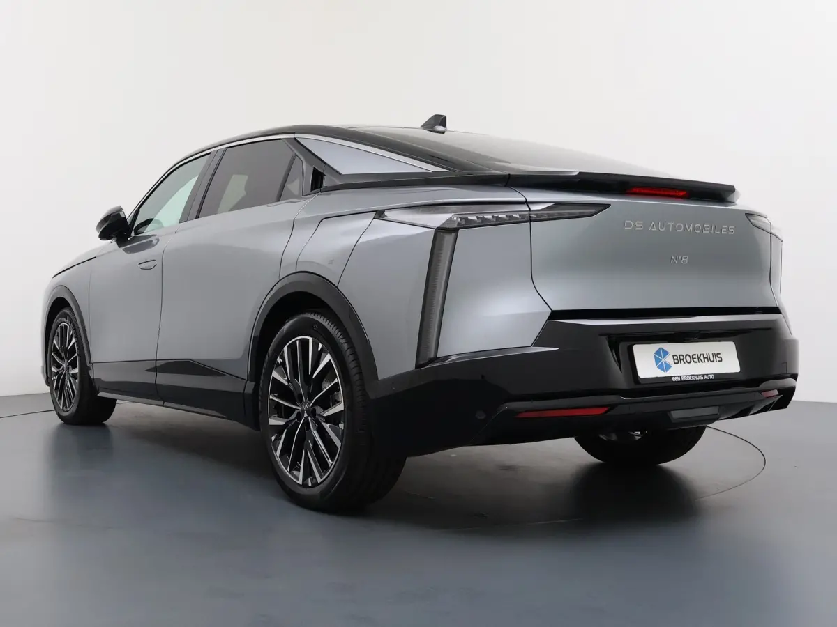 Pallas Black Edition | Proximity Keyless Entry