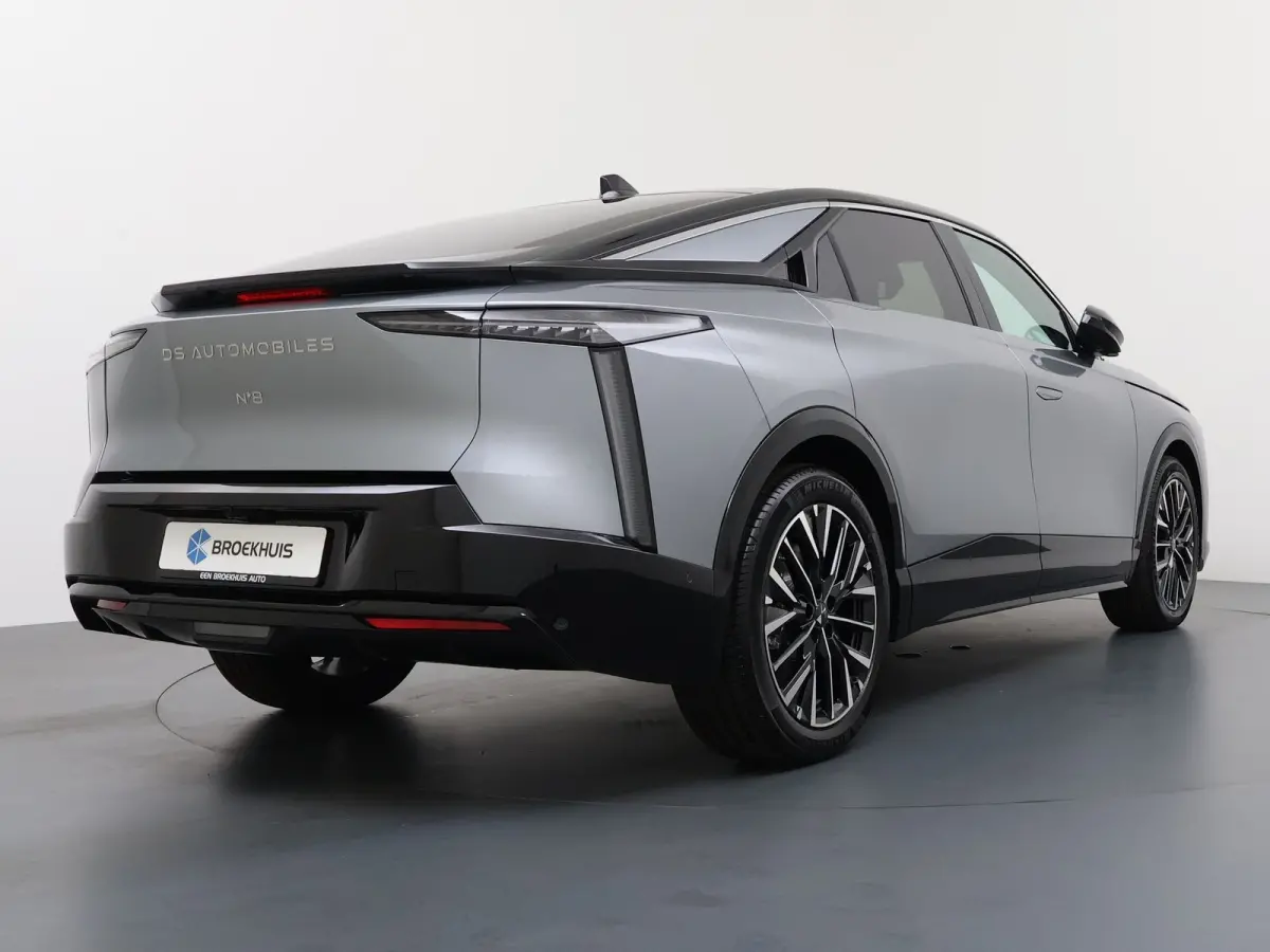 Pallas Black Edition | Proximity Keyless Entry