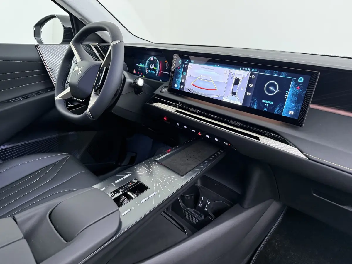 Pallas Black Edition | Proximity Keyless Entry