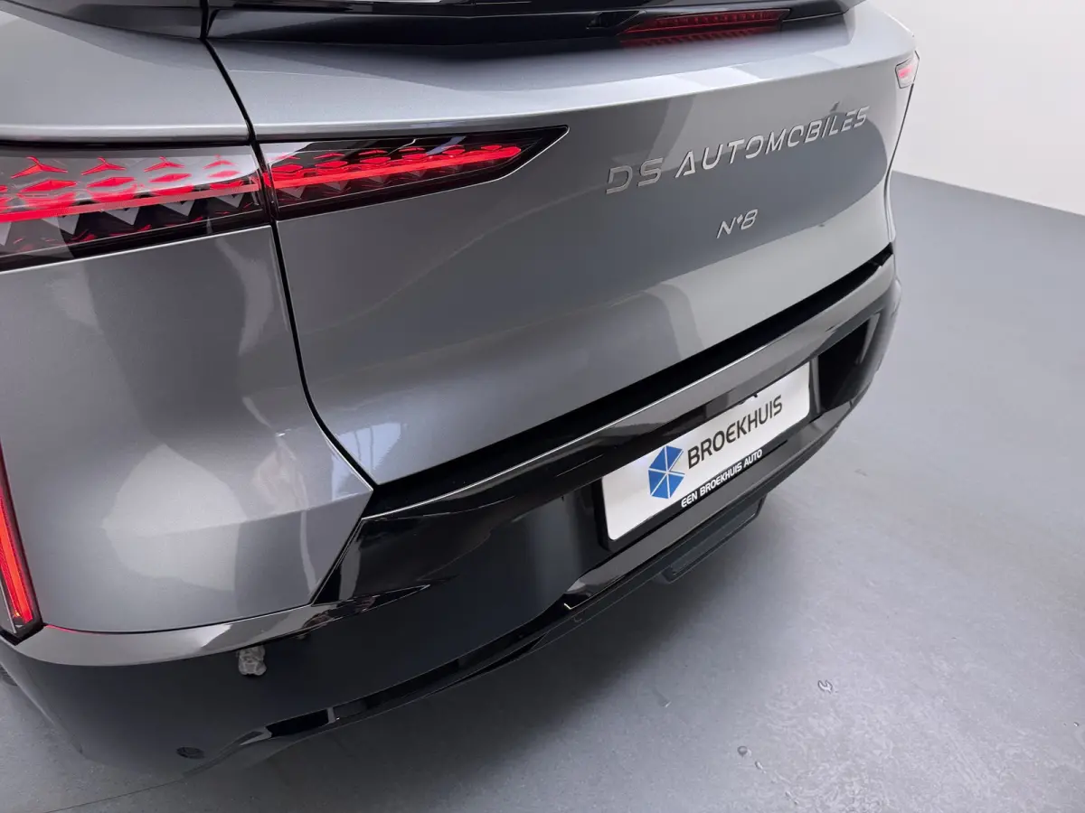 Pallas Black Edition | Proximity Keyless Entry