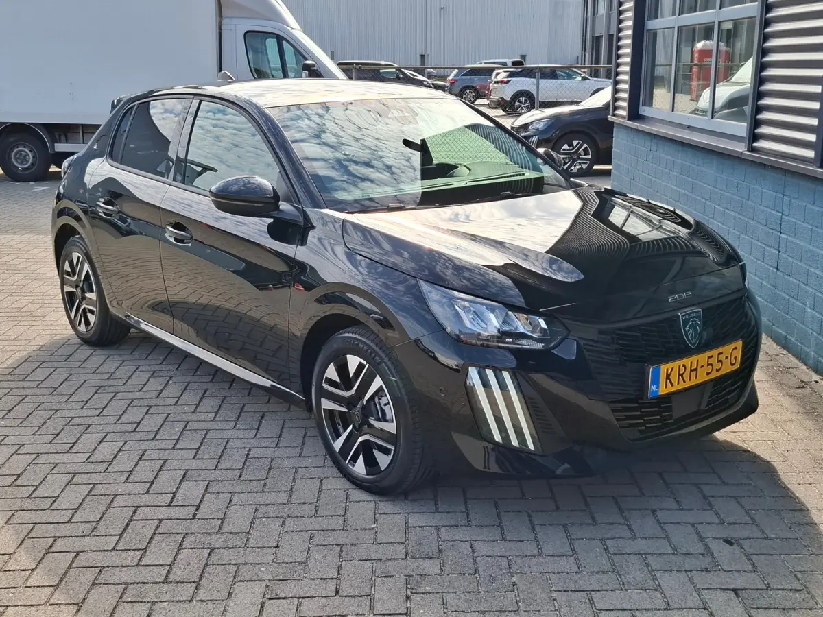 Allure | Elektrische parkeerrem | Extra getinte achterste zijruiten en achterruit | Extra getinte achterste zijruiten en achterruit