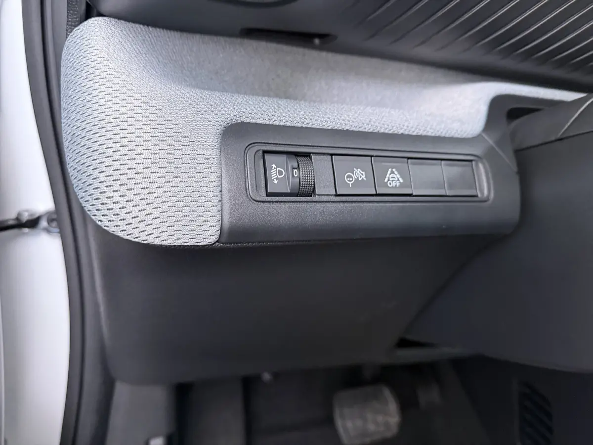 Business Edition - PHEV | 7,4 kW boordlader | Achteruitrijcamera | Draadloze telefoonlader (Inductie)