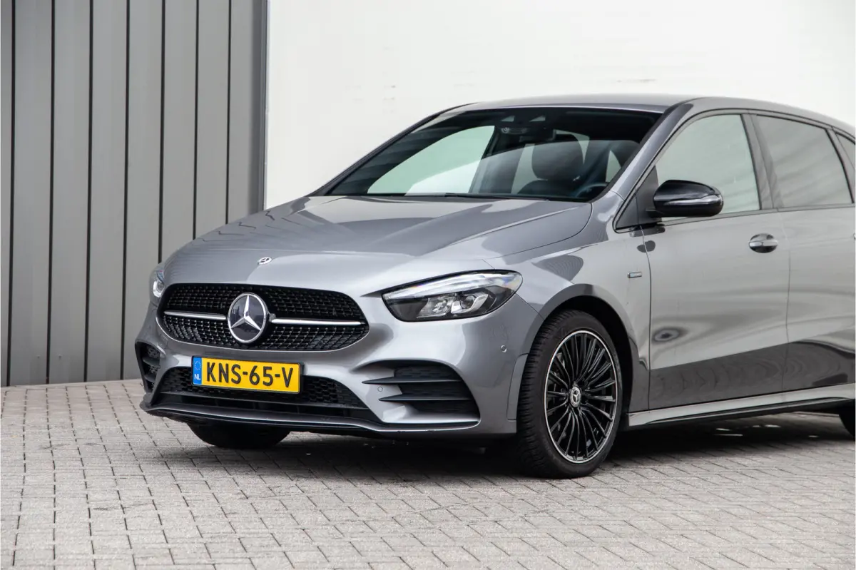 250 e AMG Night Edition, Widescreen, Trekhaak, Camera, Hybride