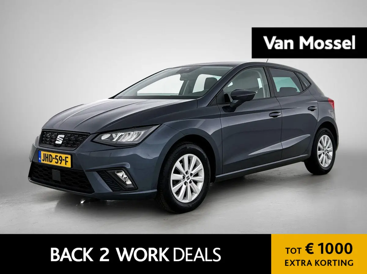 1.0 EcoTSI Style Business Intense | Apple Carplay / Android Auto | Parkeersensoren | Stoelverwarming |