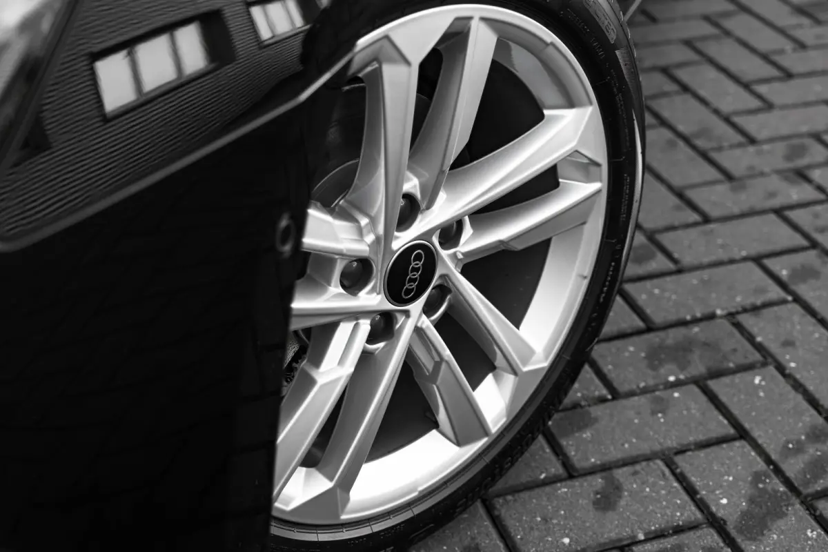 Pro Line | Aluminium optiek in het interieur | Audi virtual cockpit | Cruise control