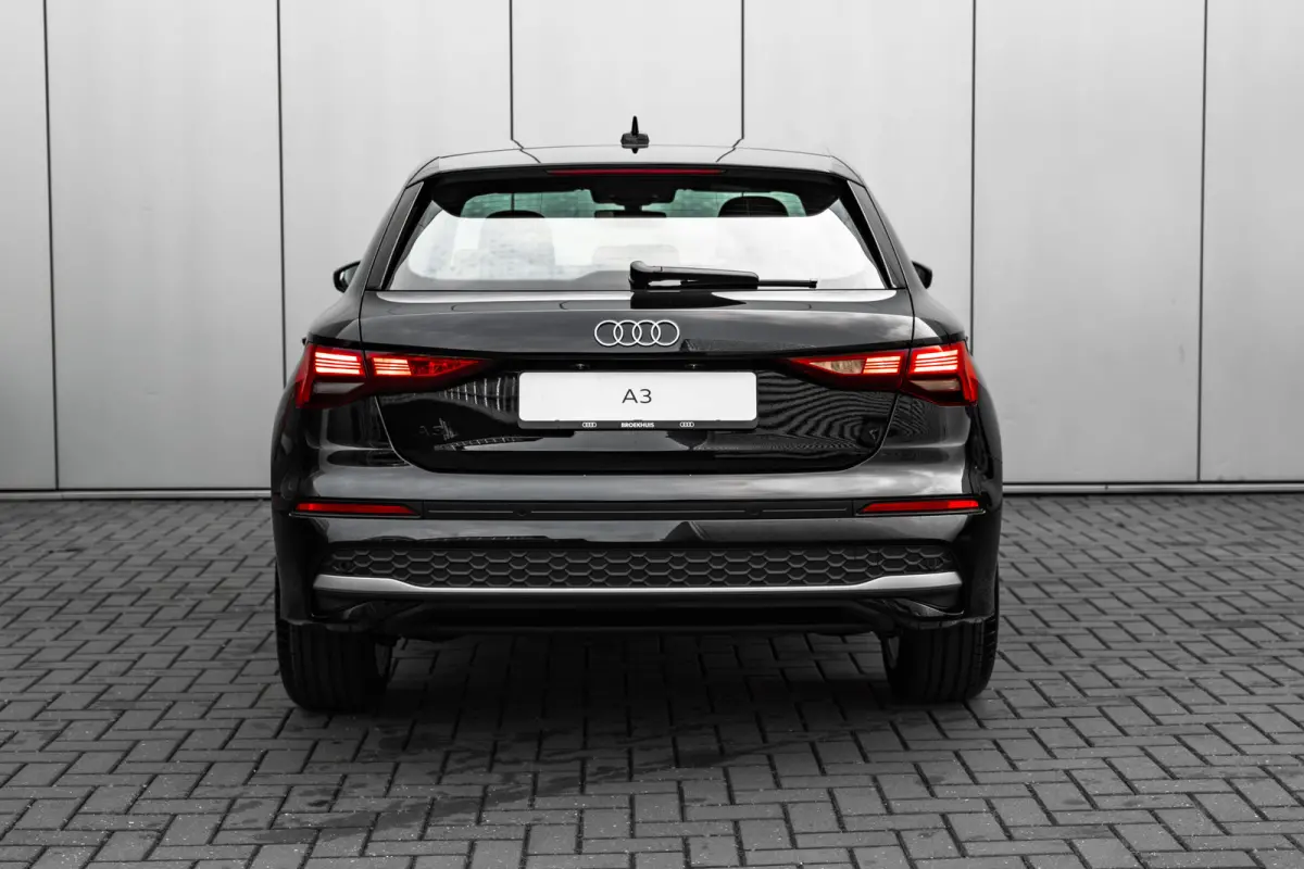 Pro Line | Aluminium optiek in het interieur | Audi virtual cockpit | Cruise control