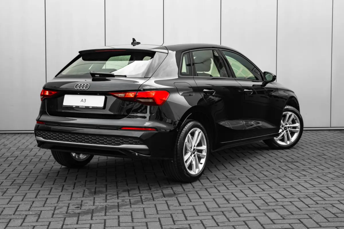 Pro Line | Aluminium optiek in het interieur | Audi virtual cockpit | Cruise control