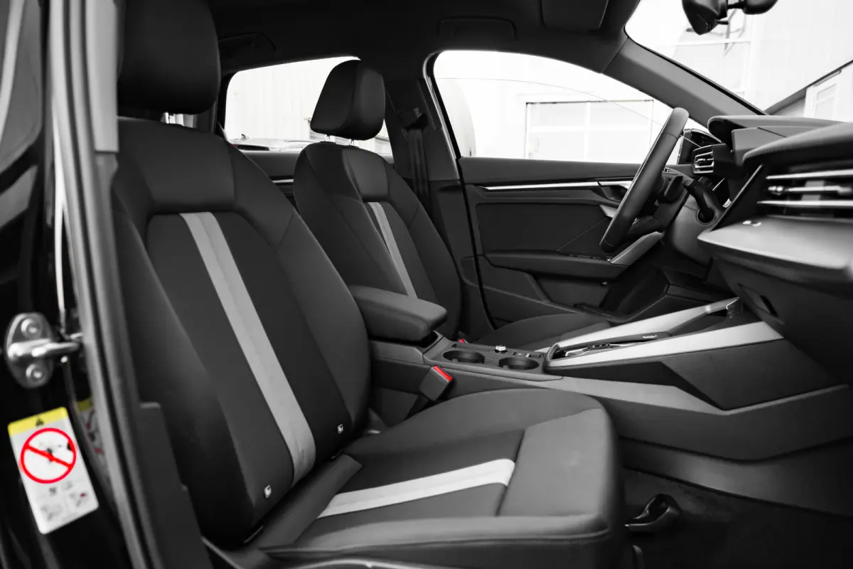 Pro Line | Aluminium optiek in het interieur | Audi virtual cockpit | Cruise control
