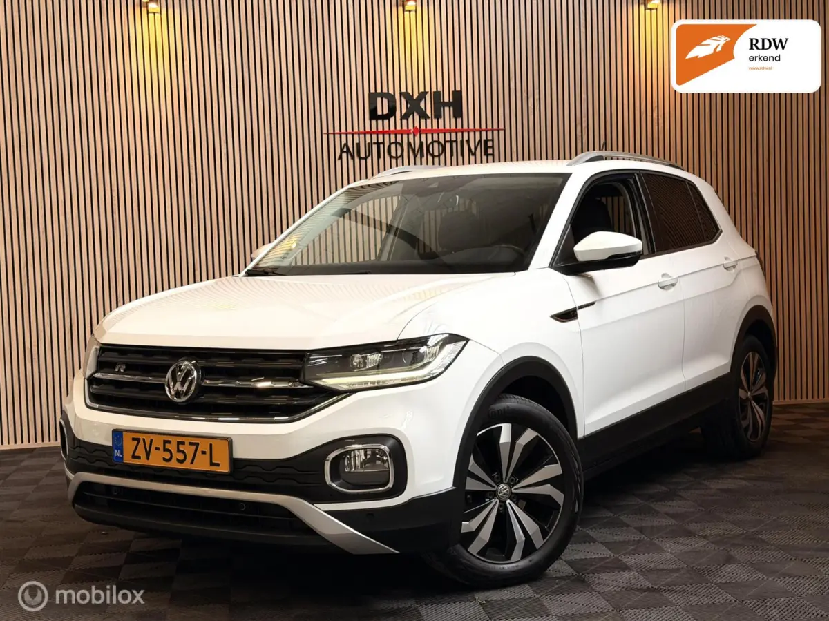 1.0 TSI DSG R-Line BEATS VIRTUAL CARPLAY