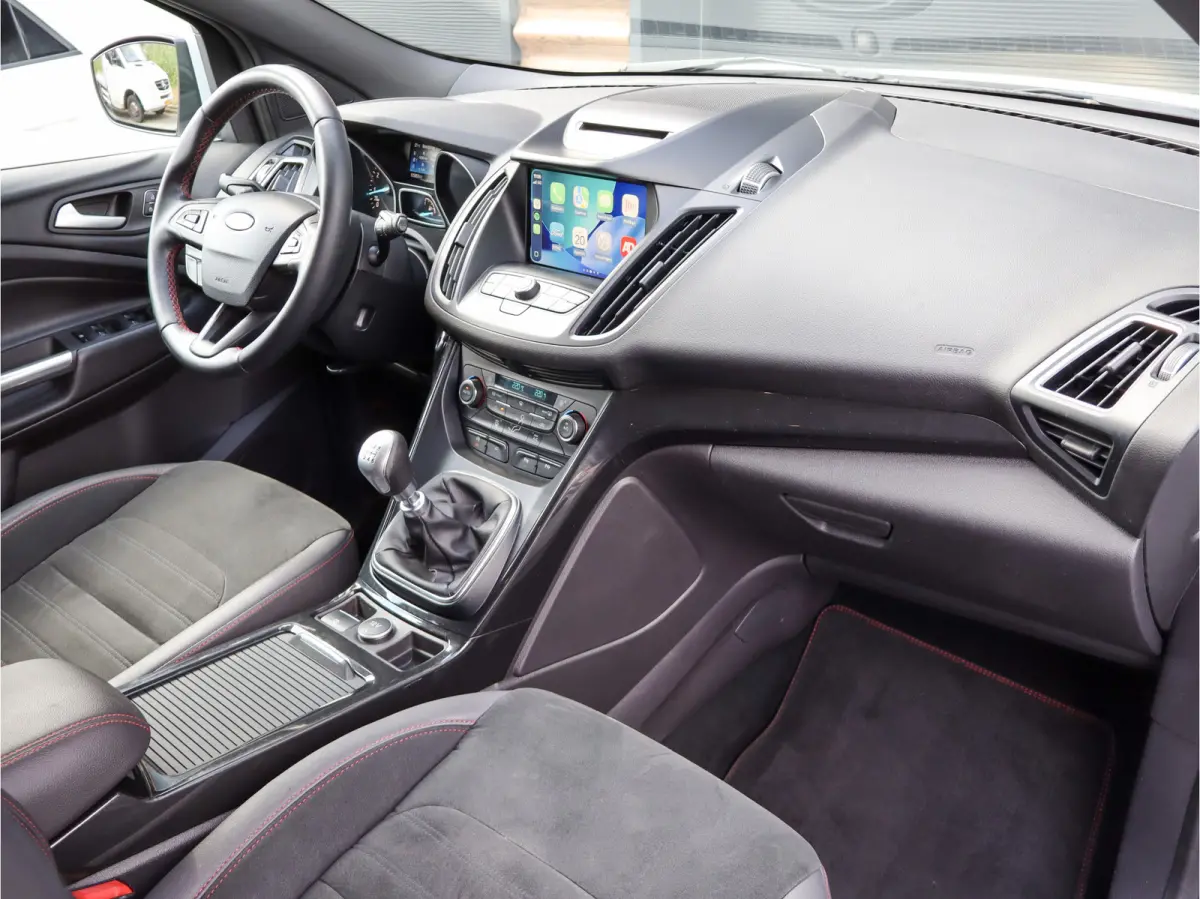 1.5 EcoBoost ST Line Trekhaak 1800kg I ST-line I PDC I Camera I Leer I NL-auto I 18" I trekhaak I Dealer onderhouden I