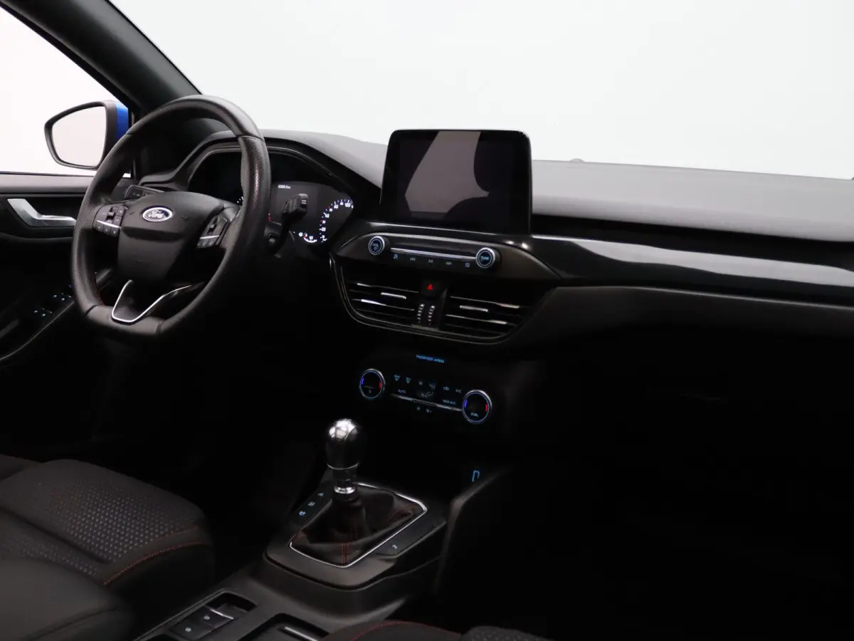 EcoBoost ST Line Business 125pk Cruise | Navi | Parkeersens. v+a | Panoramadak