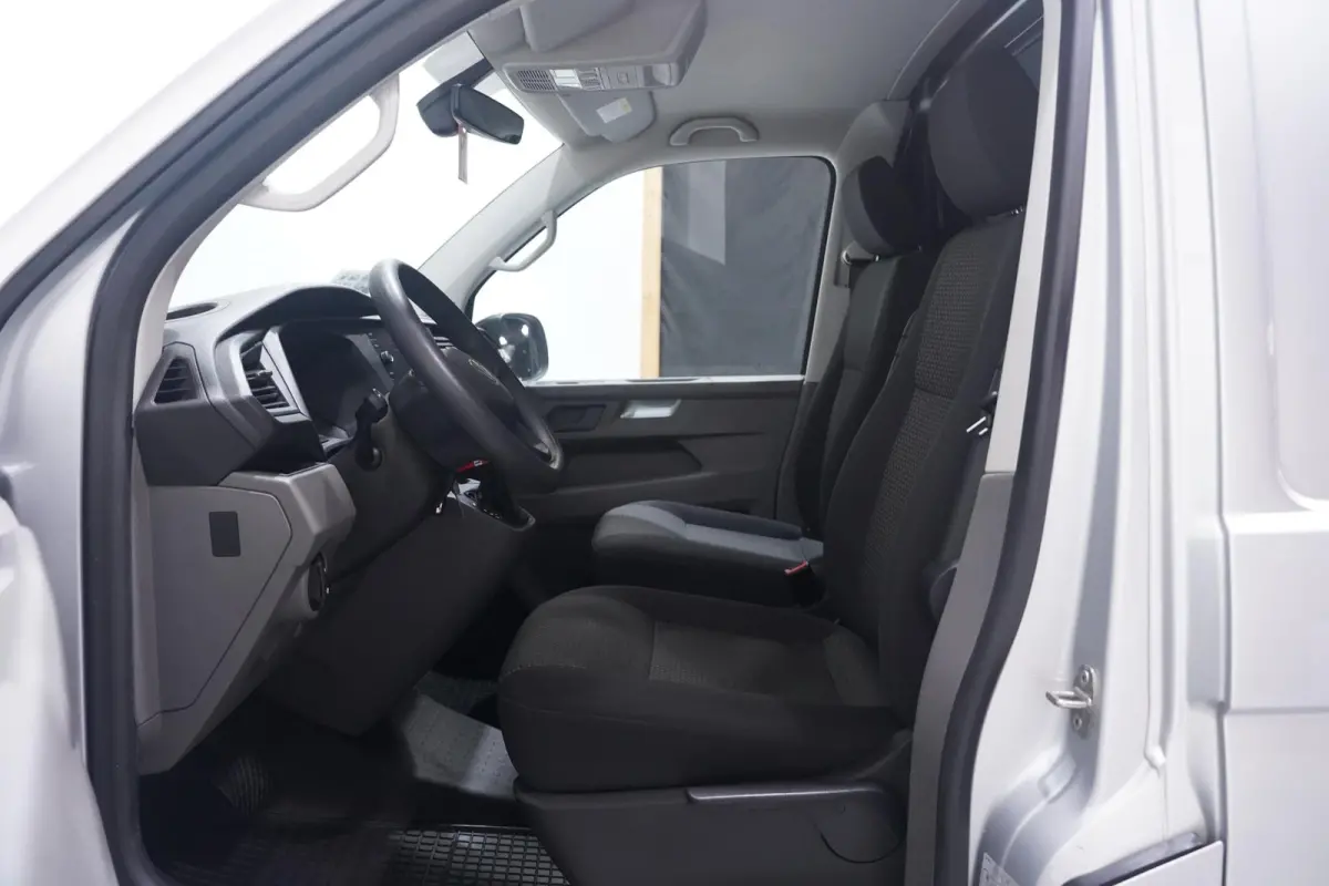 2.0 TDI 150 pk L1 DSG Aut. Navi, Airco Laadruimte Pakket, PDC V+A,