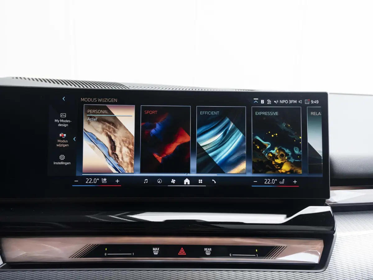 550e xDrive SoH 100% | M Sportpakket Pro | Travel Pack | Comfort Pack | Adaptief onderstel professional | Bowers & Wilkins Audiosysteem |19 inch | Glazen panoramadak | Stoelventilatie | Comf