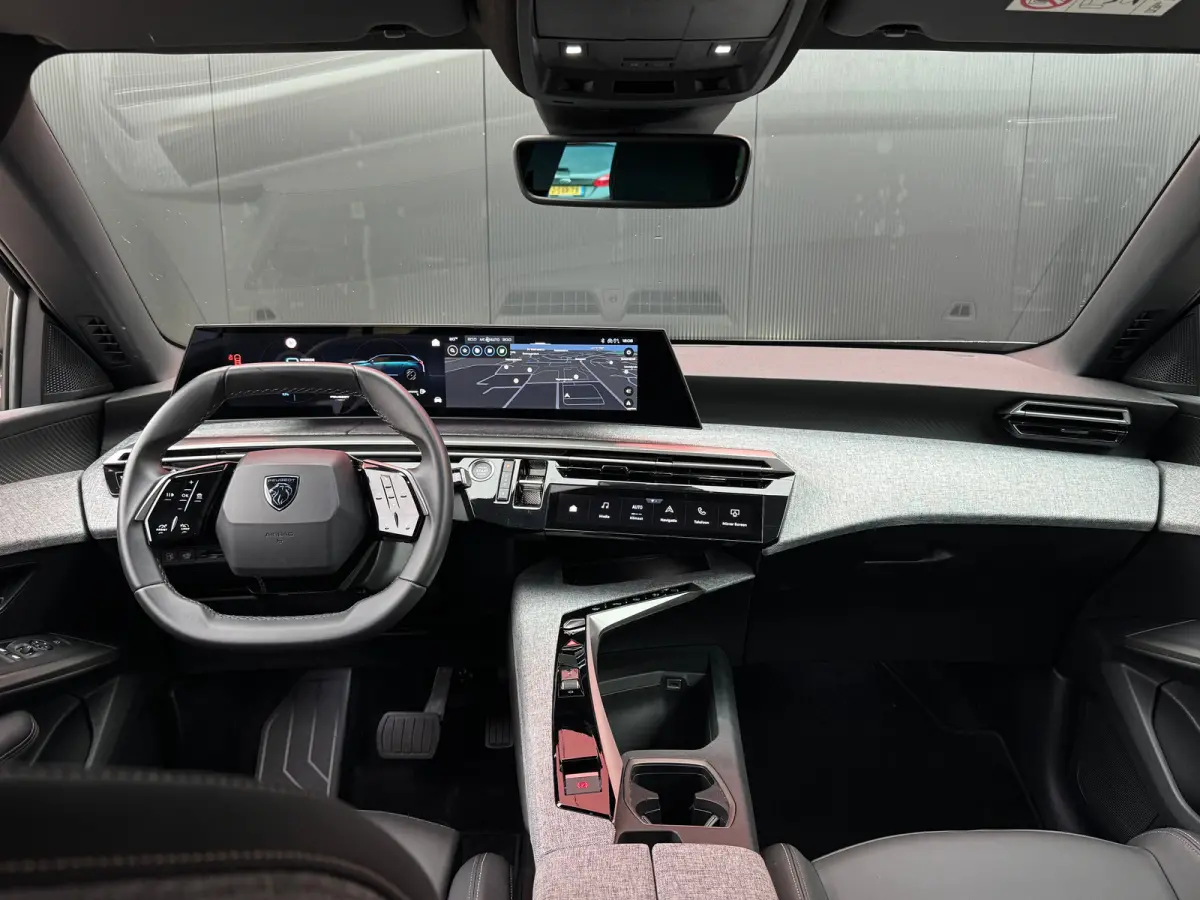 1.6 Plug-in Hybrid 195 Allure 360-Graden Camera | Stoel/Stuur Verwarming | Navigatie | Adaptive Cruise Control