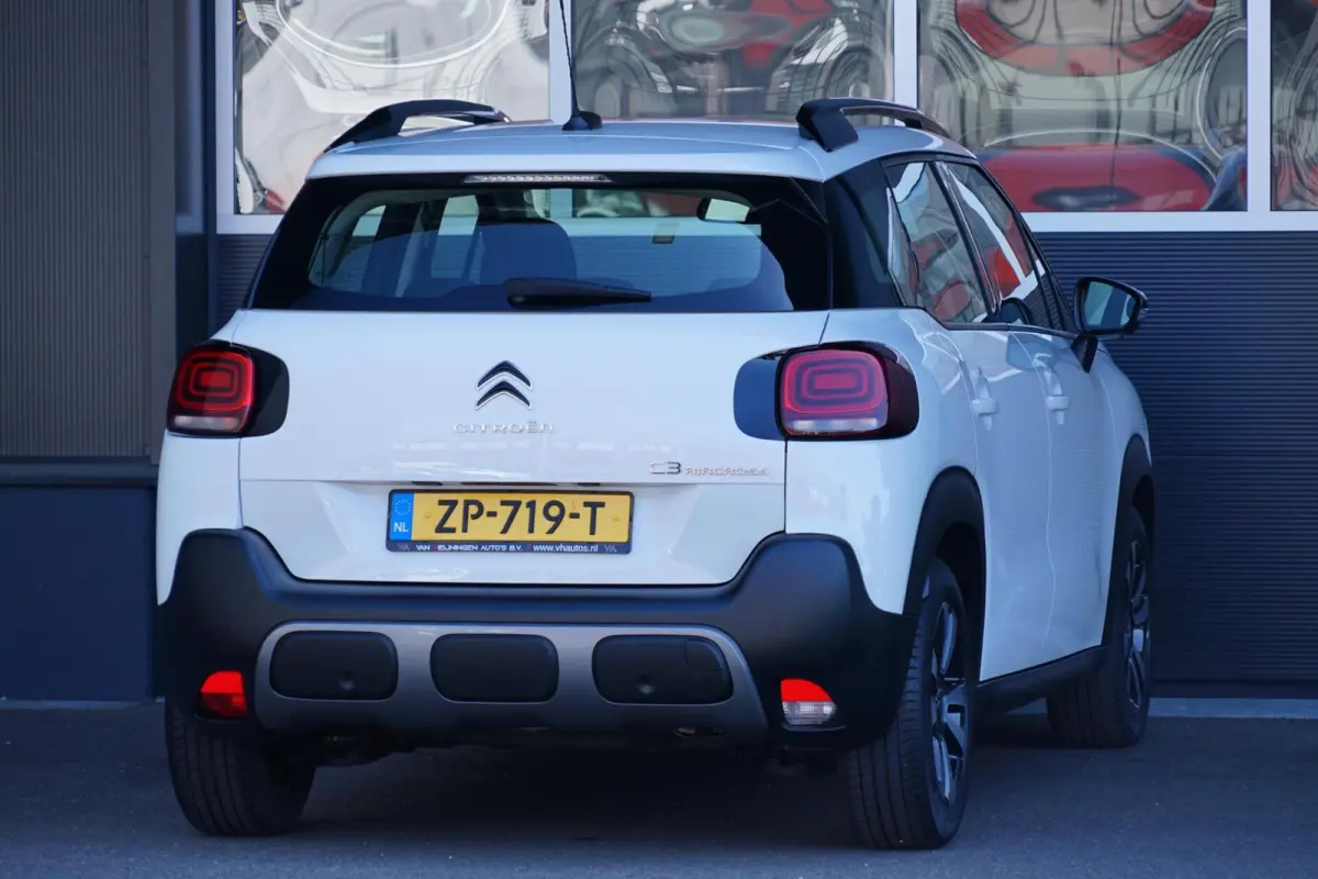 1.2 PureTech Feel, NL, clima, PDC, CarPlay