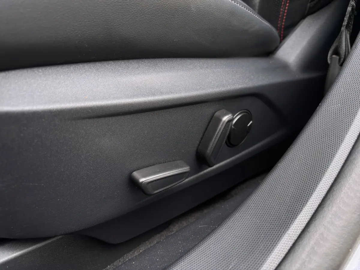 Extended First Edition AWD 98 kWh | Pano | SOH 95,5% | Trekhaak | Adap. Cruise | 19 inch