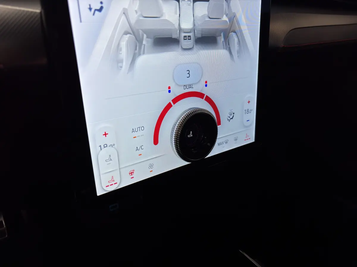 Extended First Edition AWD 98 kWh | Pano | SOH 95,5% | Trekhaak | Adap. Cruise | 19 inch