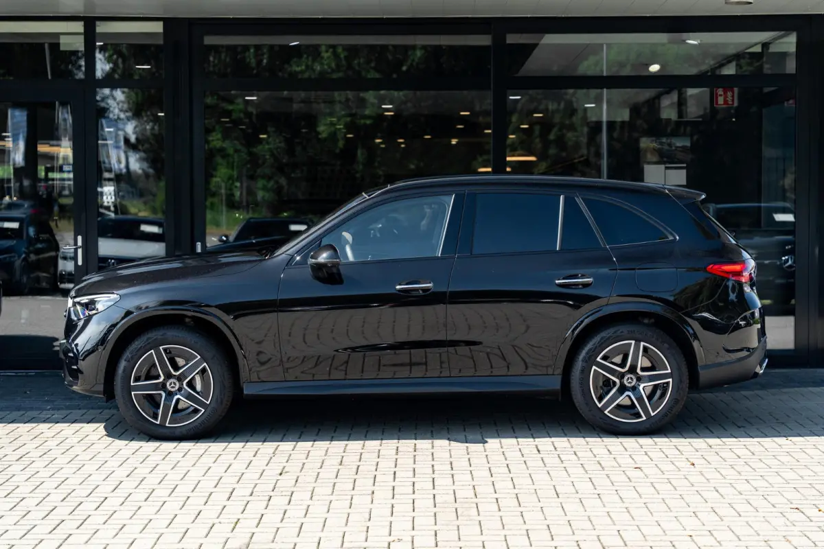 400e 4MATIC Sport Edition | Panoramaschuifdak | Premium pakket | DIGITAL LIGHT | 20" AMG-velgen