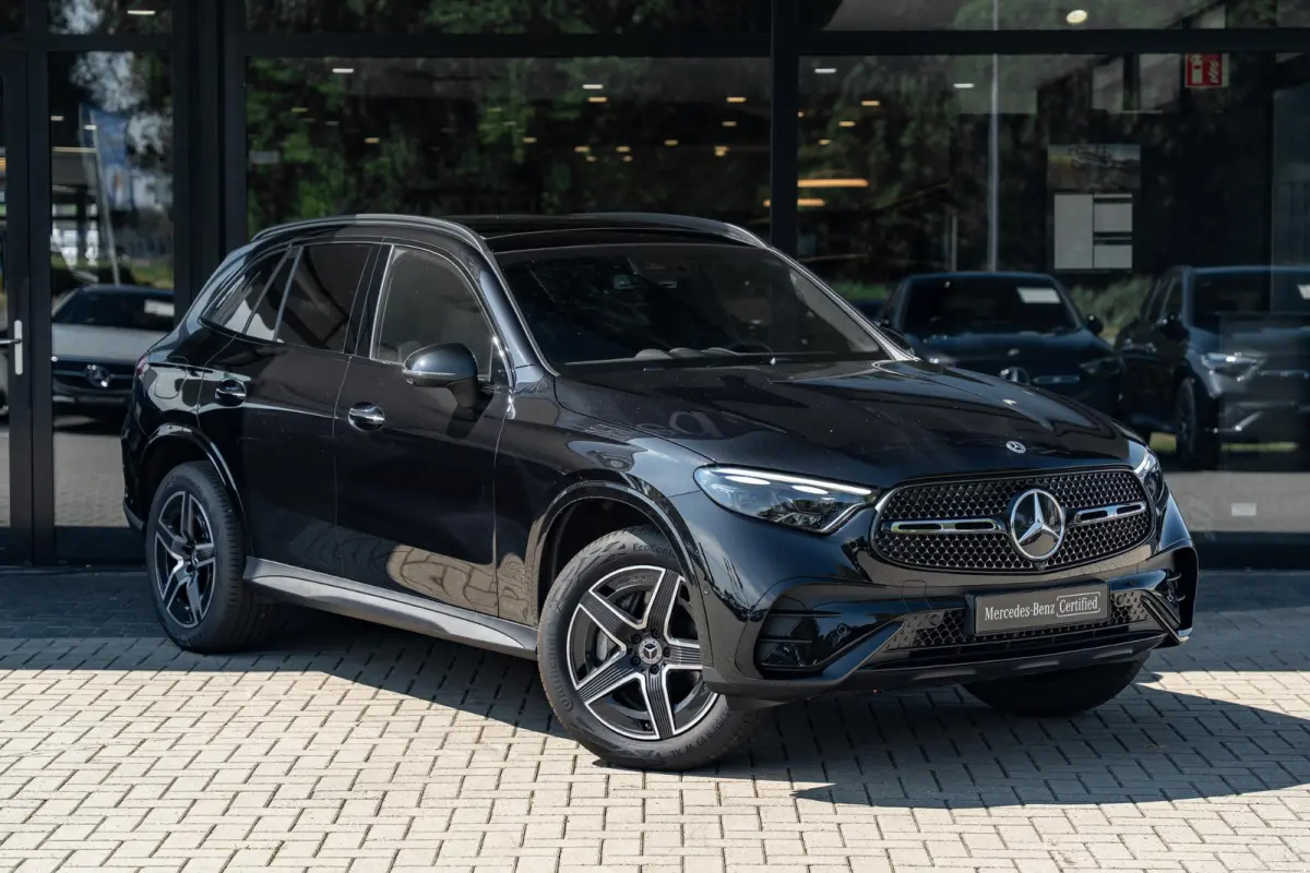 400e 4MATIC Sport Edition | Panoramaschuifdak | Premium pakket | DIGITAL LIGHT | 20" AMG-velgen