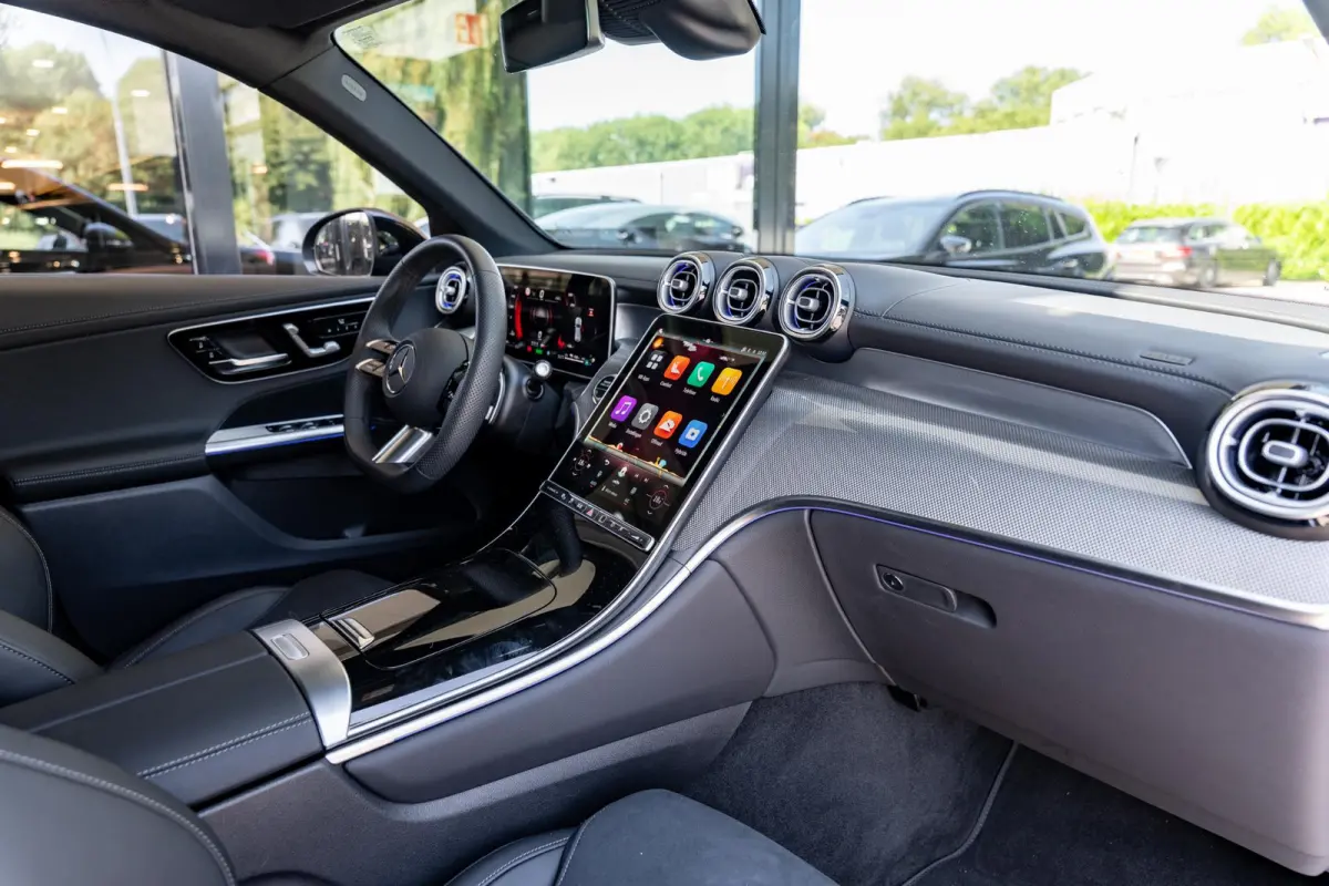 400e 4MATIC Sport Edition | Panoramaschuifdak | Premium pakket | DIGITAL LIGHT | 20" AMG-velgen
