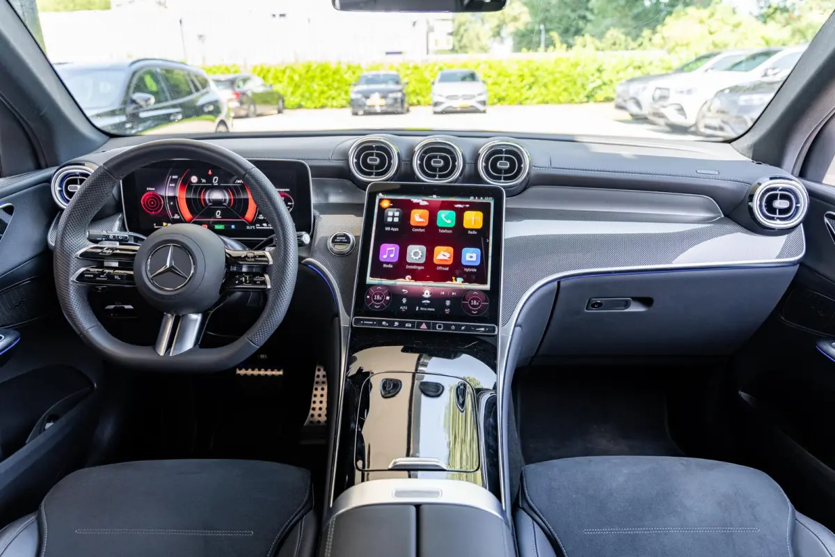400e 4MATIC Sport Edition | Panoramaschuifdak | Premium pakket | DIGITAL LIGHT | 20" AMG-velgen