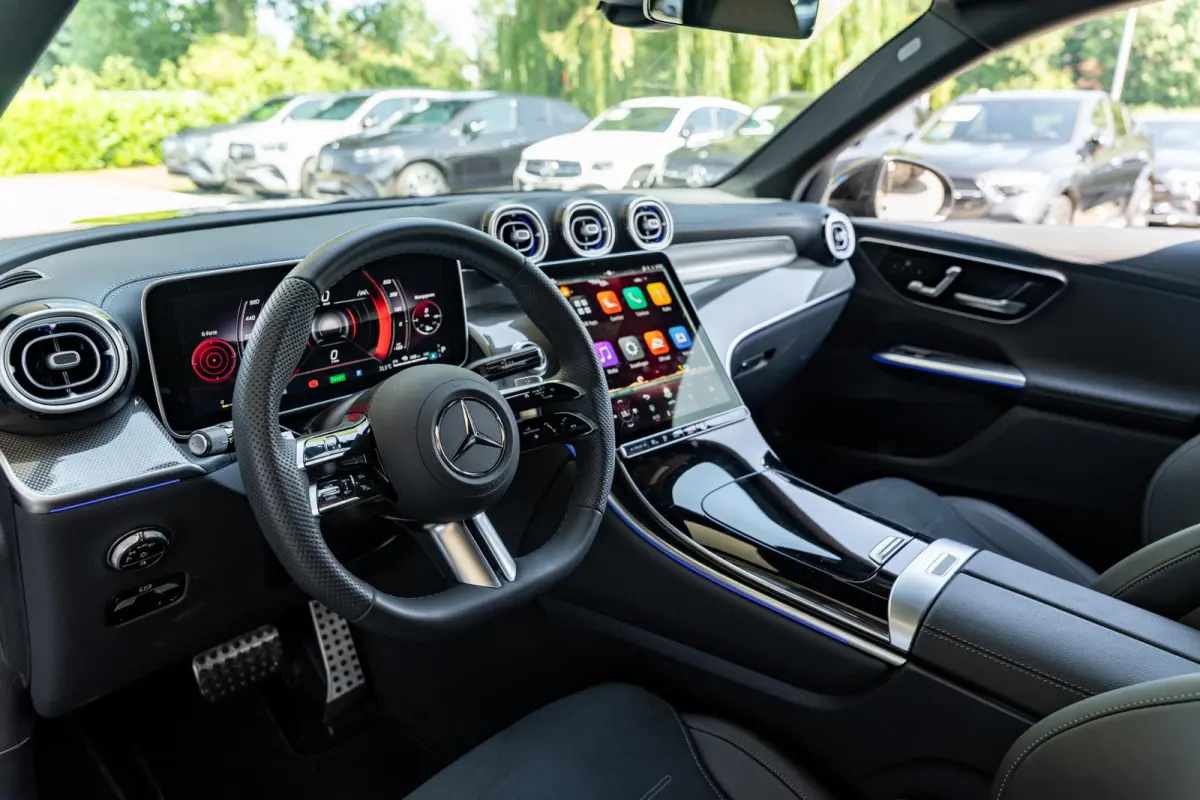 400e 4MATIC Sport Edition | Panoramaschuifdak | Premium pakket | DIGITAL LIGHT | 20" AMG-velgen