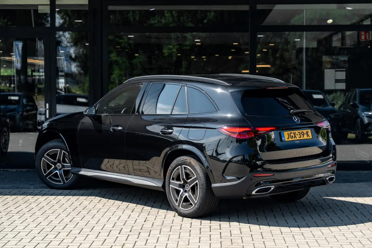 400e 4MATIC Sport Edition | Panoramaschuifdak | Premium pakket | DIGITAL LIGHT | 20" AMG-velgen